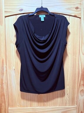 Carmen Marc Valvo spandex flowy neck sleeveless top